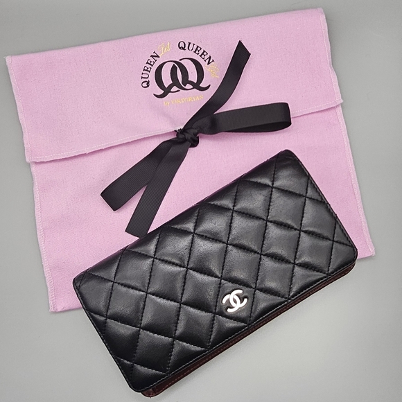 🖤CHANEL Quilted Leather Wallet/Clutch 🖤 - Picture 16 of 16